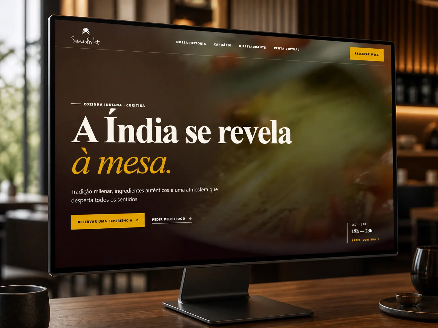 Projeto de site institucional em monitor